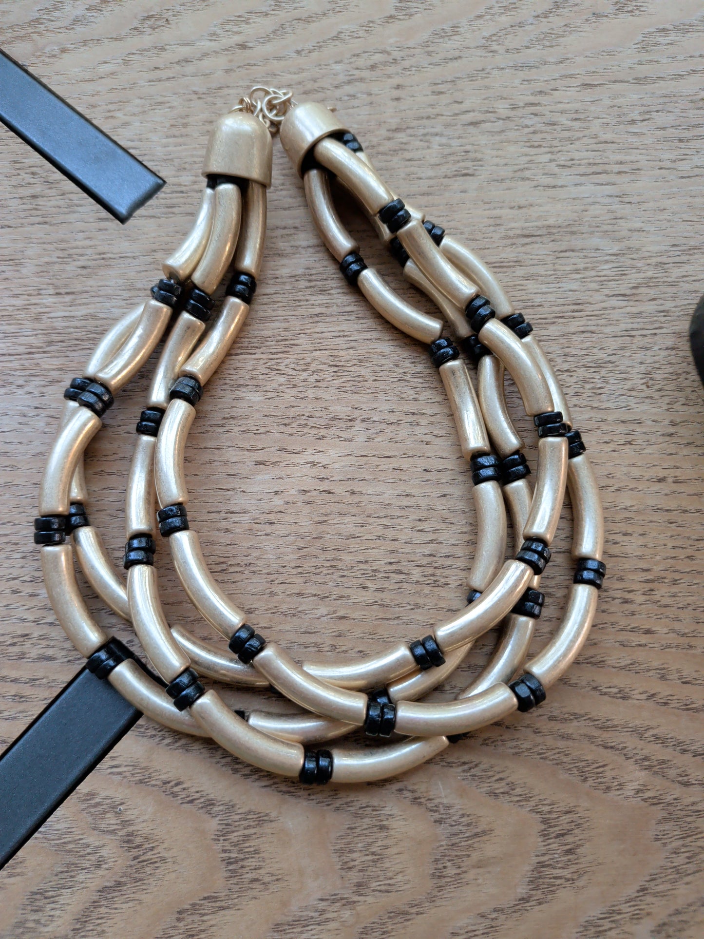 Collier Mode